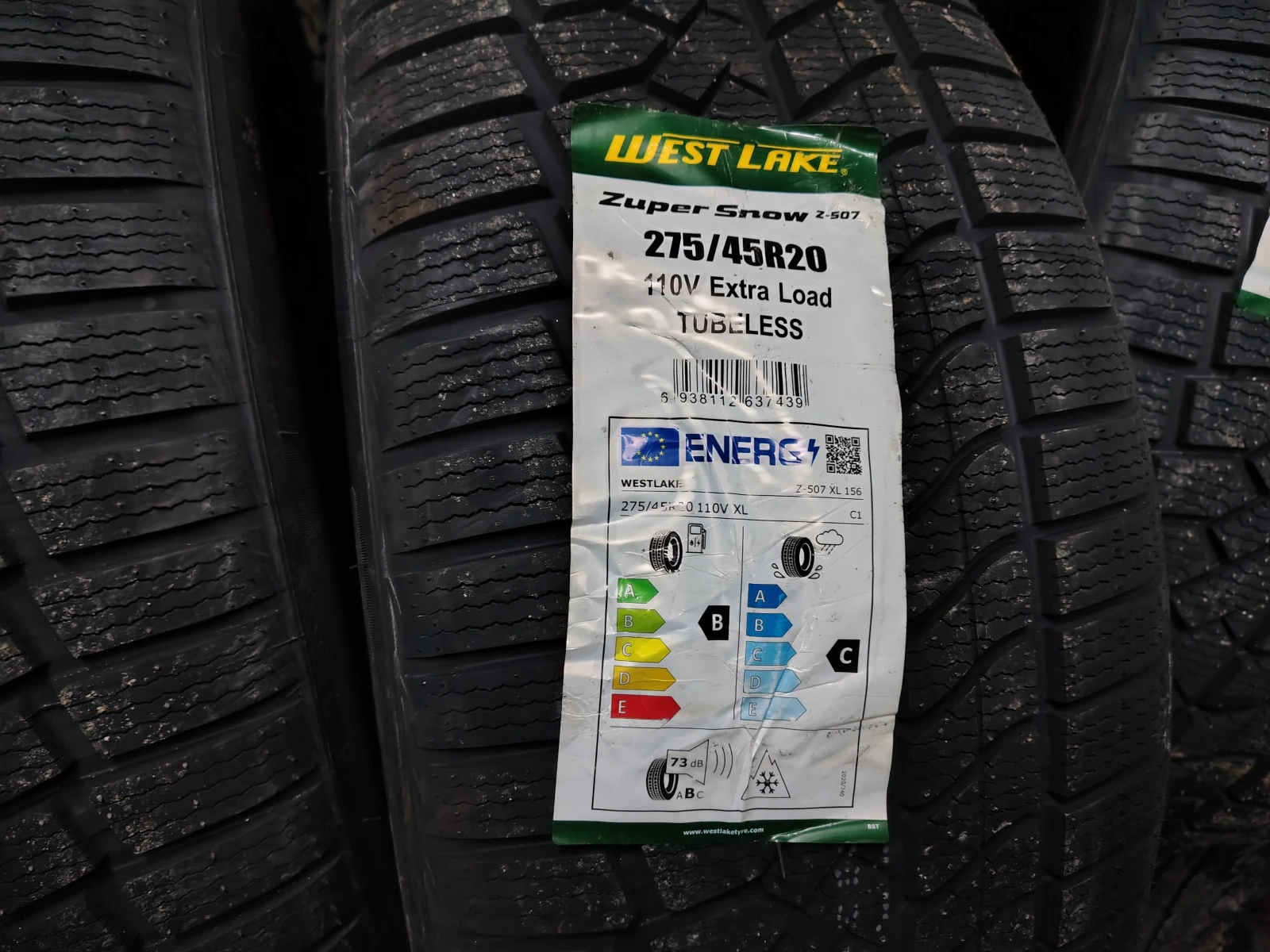 Гуми Зимни 275/45R20, снимка 5 - Гуми и джанти - 54083117