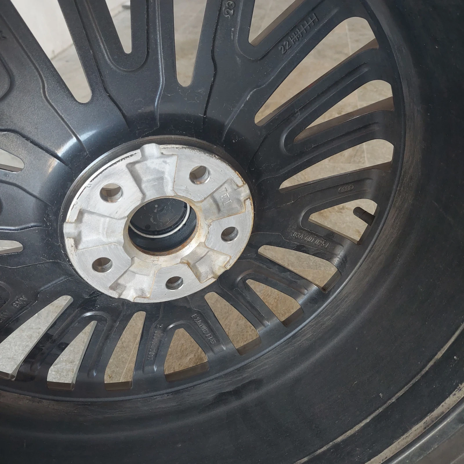 ���� � ������ 235/50R19 �� Audi Q3 | Mobile.bg � ����������� 4