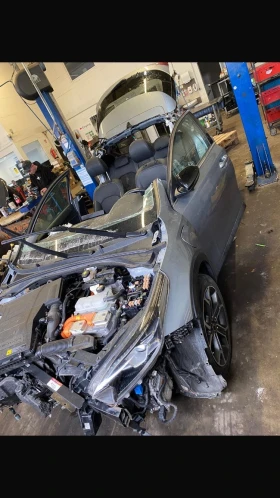 Kia XCeed PLUG IN HYBRID, снимка 3