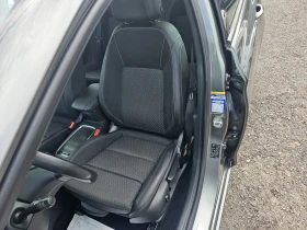 Opel Astra 1.6TDCI АВТОМАТИК-НАВИГАЦИЯ-ПЕРФЕКТНА, снимка 12