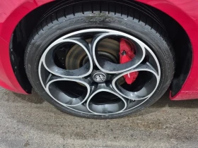 Alfa Romeo Giulia * VELOCE * CARFAX *  - 43200 лв. / 22087.81 € - 14707105 17