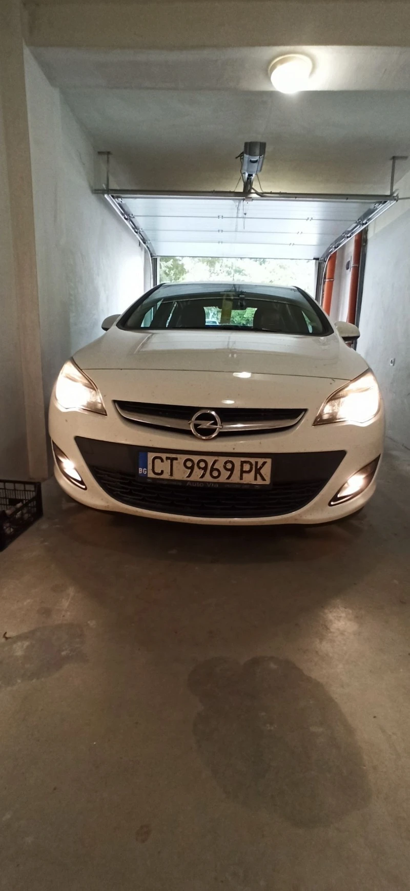 Opel Astra J, снимка 1 - Автомобили и джипове - 47245495