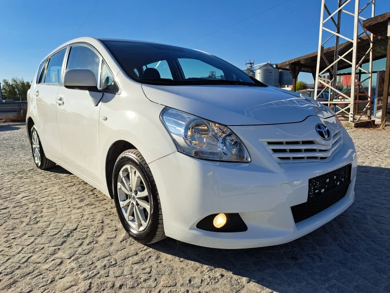 Toyota Verso 2.0D4D/190хкм/EUR5, снимка 1 - Автомобили и джипове - 47593127