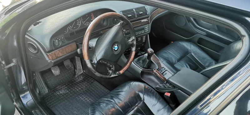 BMW 525, снимка 10 - Автомобили и джипове - 48004276