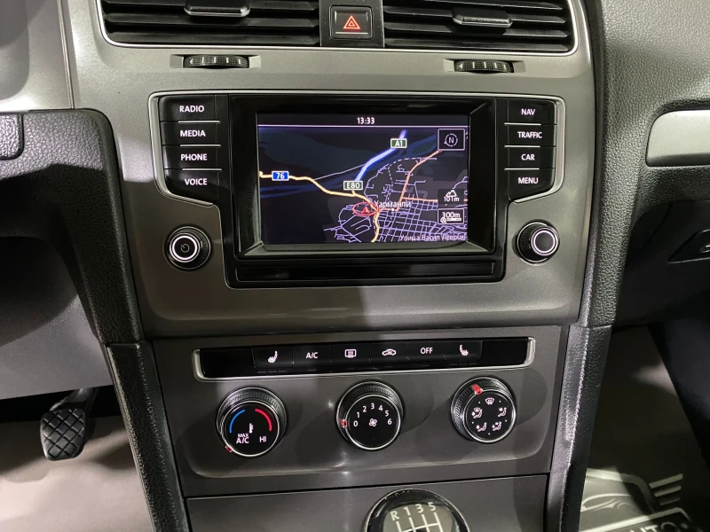 VW Golf 1.6 TDI * NAVI * 4Motion * , снимка 10 - Автомобили и джипове - 50394873