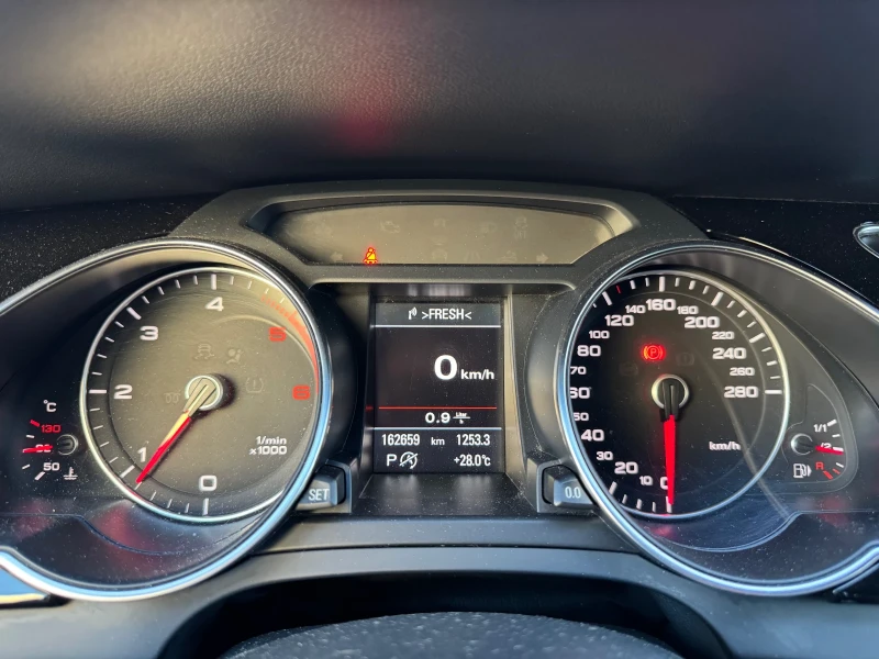 Audi A5 Quattro 2.0 TDI Black Optic S-Line, снимка 7 - Автомобили и джипове - 51891662