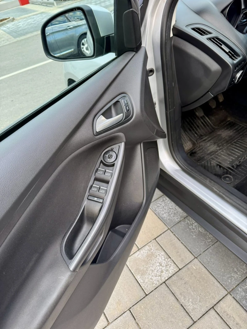 Ford Focus Mk3 Facelift, снимка 10 - Автомобили и джипове - 51977955