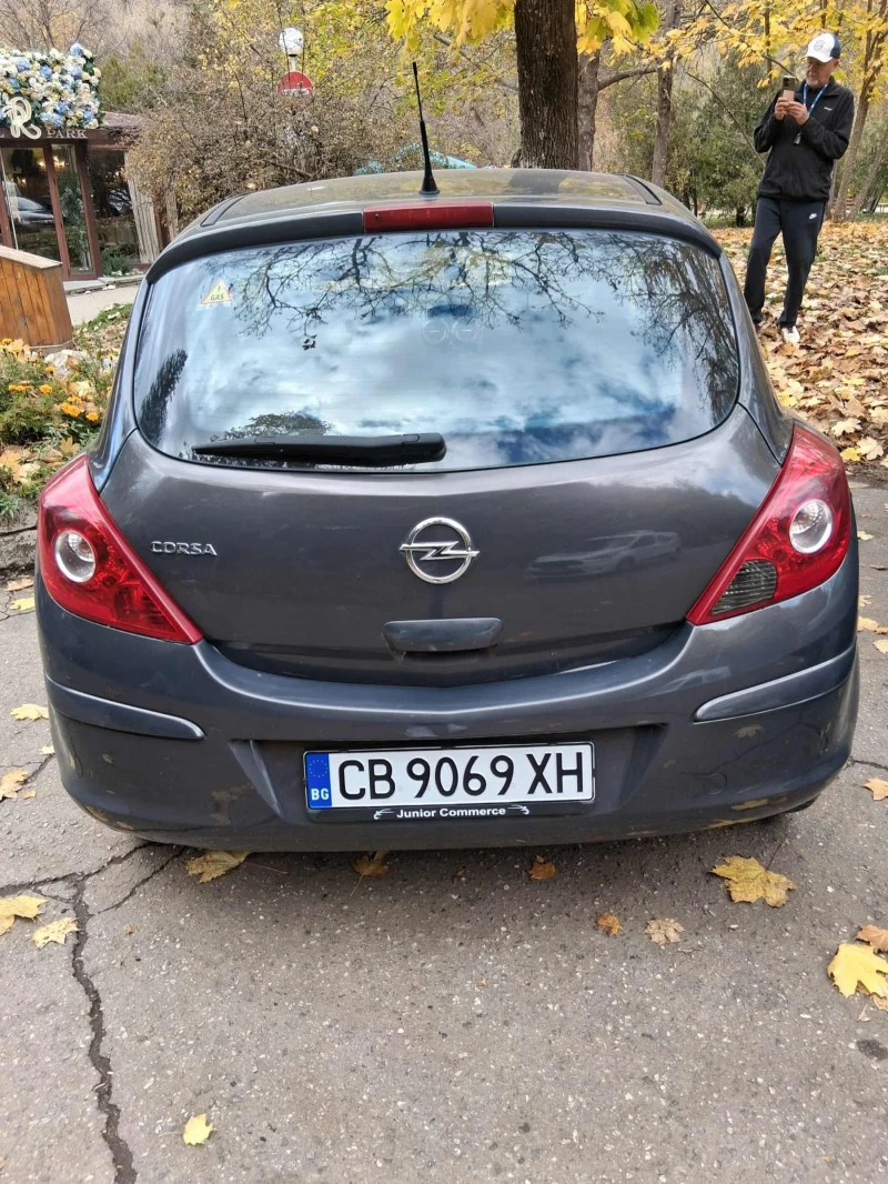 Opel Corsa D, снимка 3 - Автомобили и джипове - 52343055