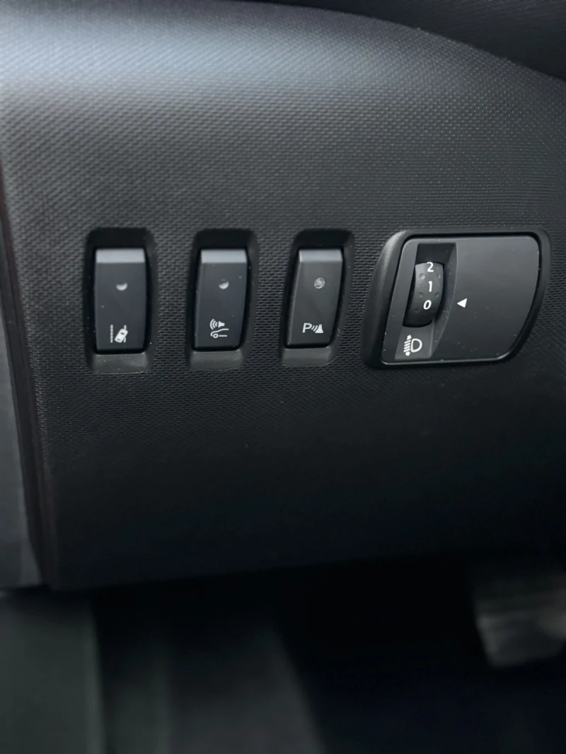 Renault Twingo ZE Vibes, снимка 15 - Автомобили и джипове - 52618096