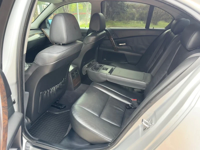 BMW 530 М-пакет, снимка 12 - Автомобили и джипове - 52724893