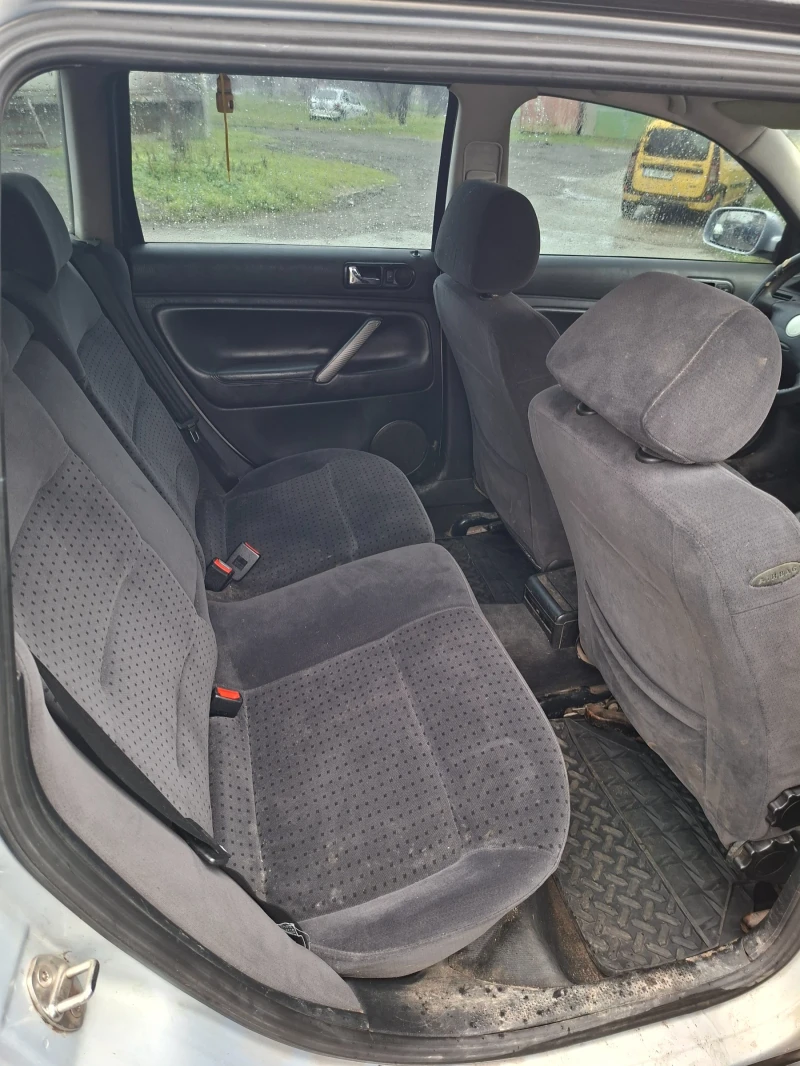 VW Passat, снимка 6 - Автомобили и джипове - 52892481