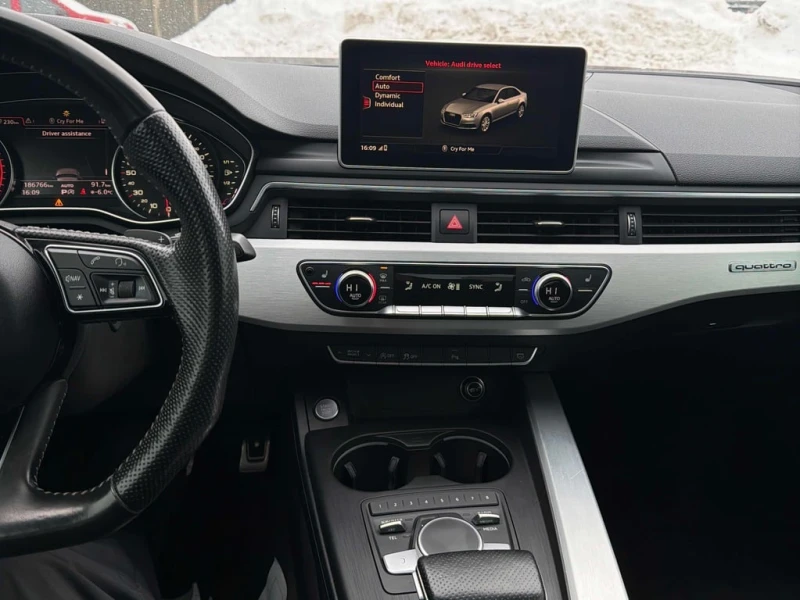 Audi A4 * 4dr Sdn Auto Progressiv FrontTrak * CARFAX * БЕЗ, снимка 9 - Автомобили и джипове - 53150553