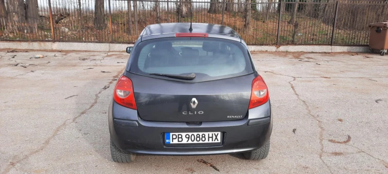 Renault Clio 1.5 dci, снимка 5 - Автомобили и джипове - 53180036