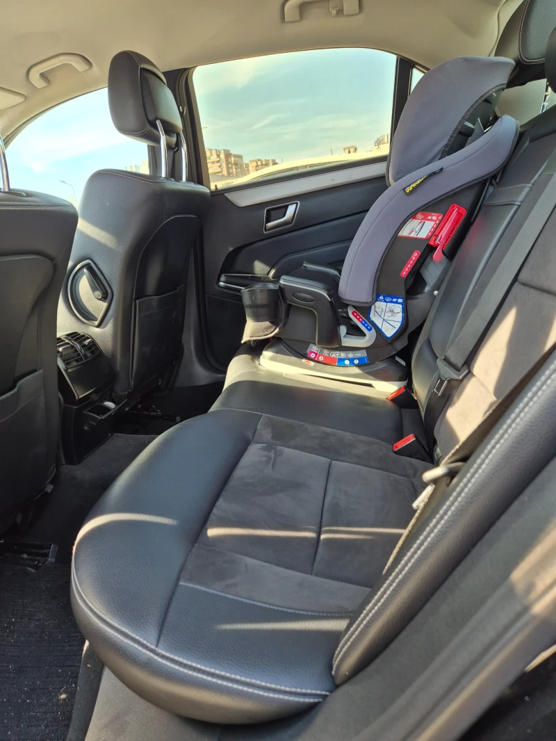 Mercedes-Benz E 200 CDI, снимка 7 - Автомобили и джипове - 53596104