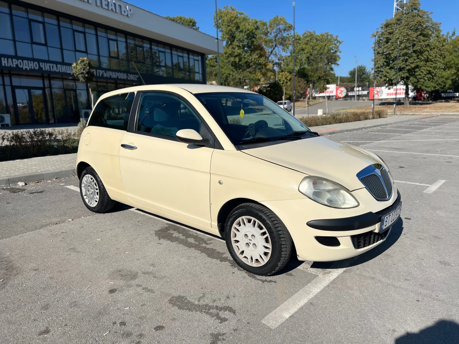 Lancia Ypsilon 1.2i - изображение 5