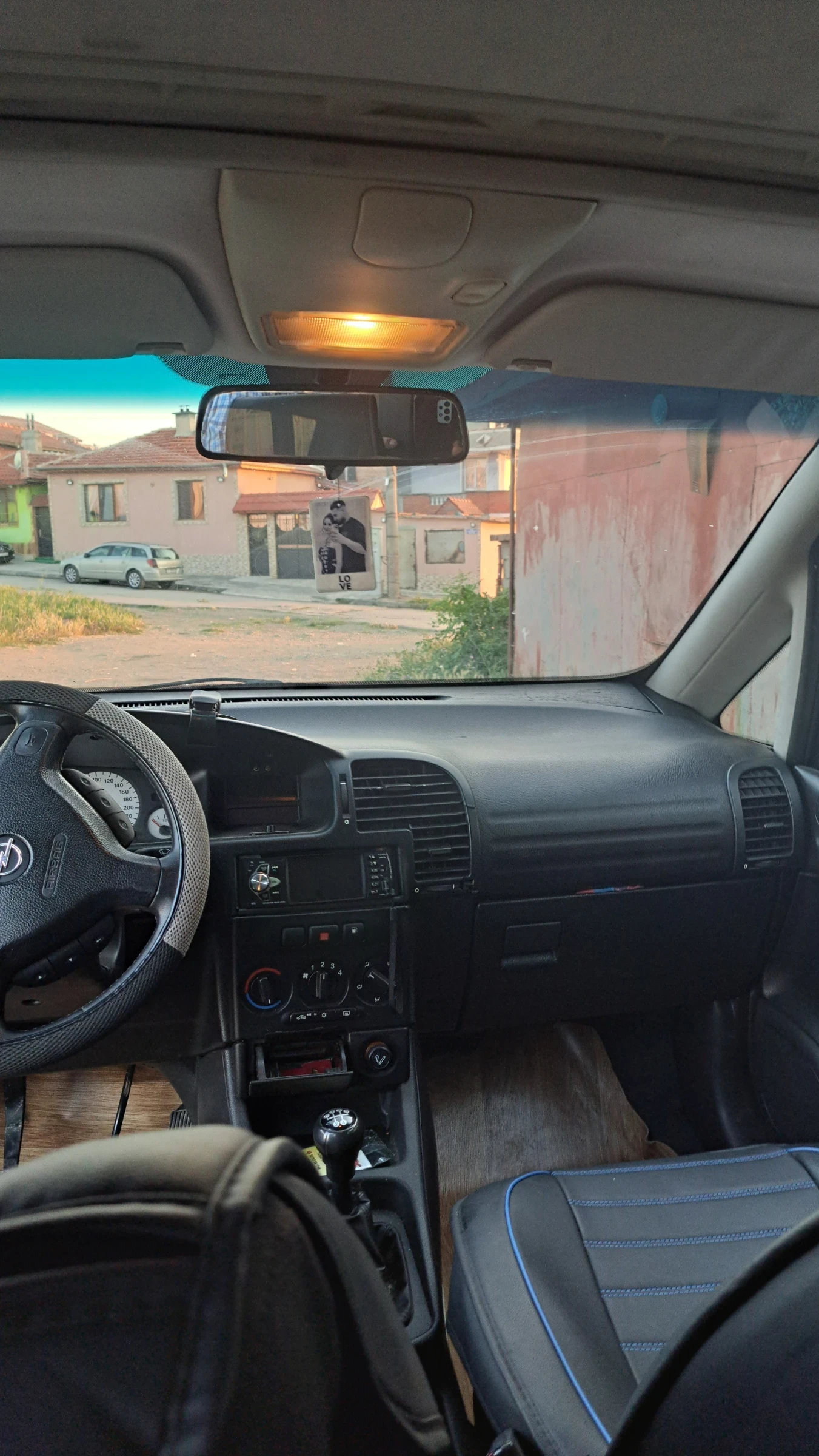 Opel Zafira  - изображение 7