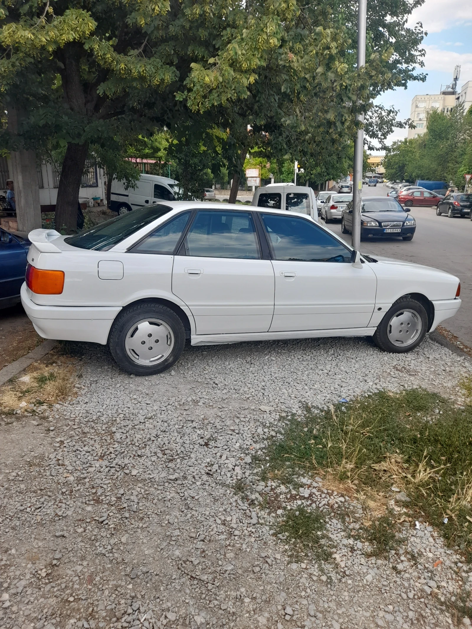 Audi 80 1.8 - изображение 3