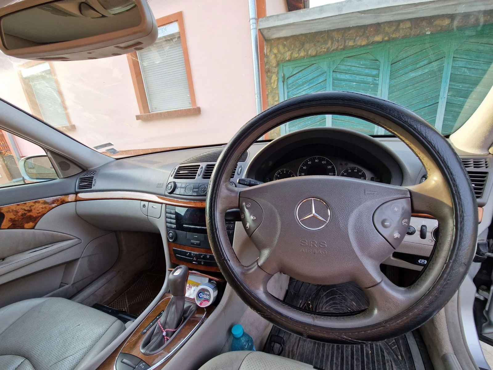 Mercedes-Benz E 320  - изображение 7