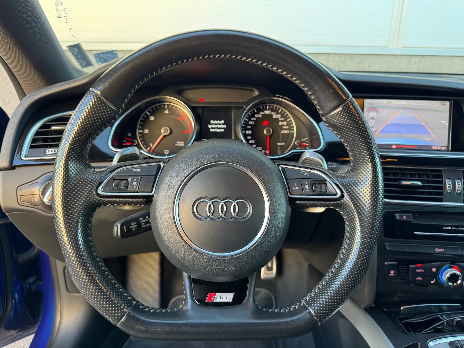 Audi A5 Quattro 2.0 TDI Black Optic S-Line - изображение 6