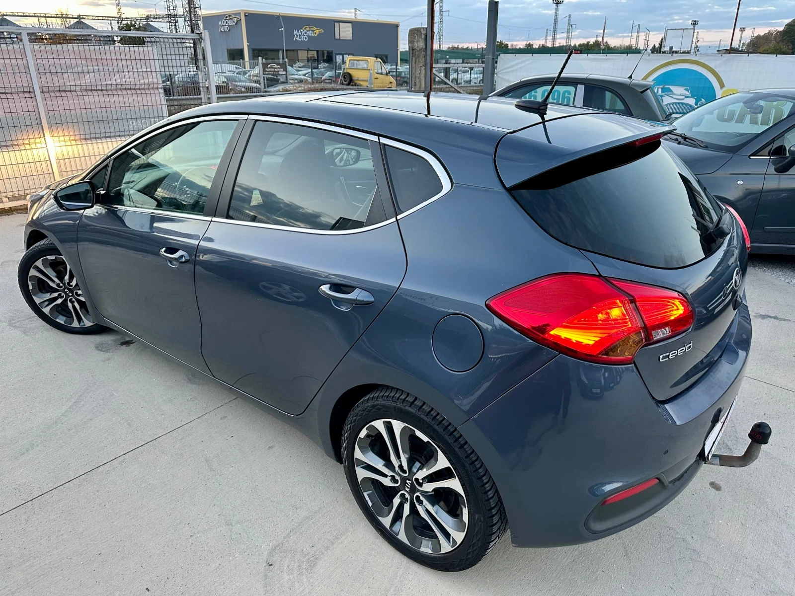 Kia Ceed 1.6crdi Всички екстри! внос Белгия! | Mobile.bg — изображение 6
