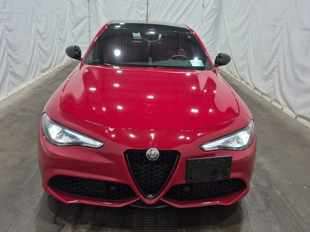 Alfa Romeo Giulia * VELOCE * CARFAX *  - изображение 7