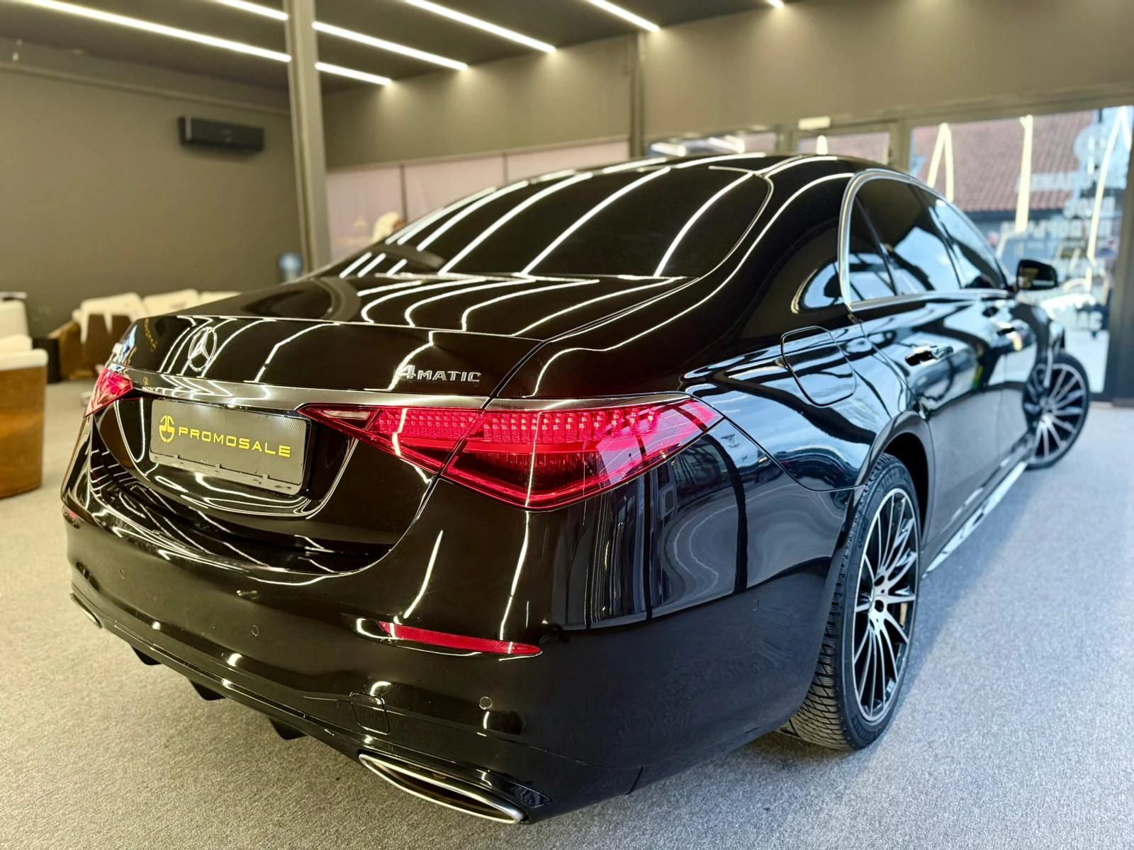 Mercedes-Benz S 580 L 4M AMG* Подгрев* Масажи* TV* Headup* Leasing - изображение 6