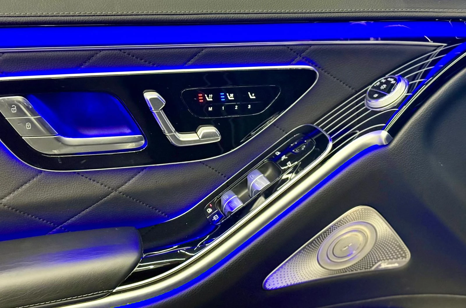 Mercedes-Benz S 580 L 4M AMG* Подгрев* Масажи* TV* Headup* Leasing - изображение 7