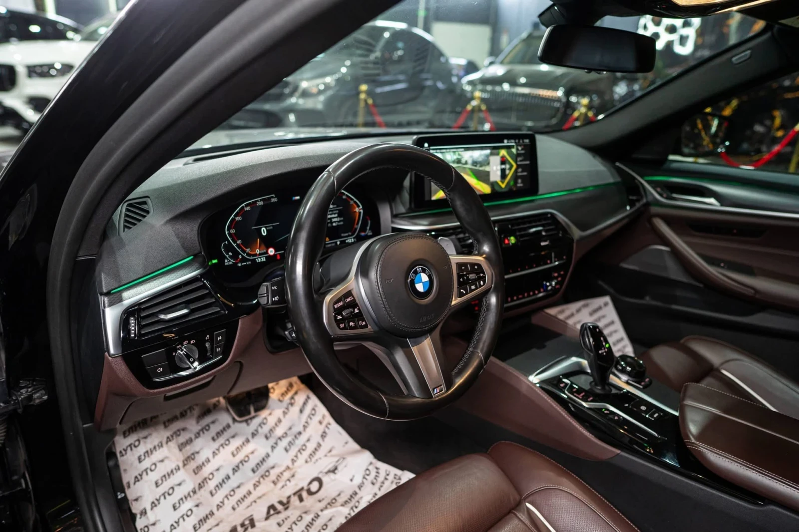 BMW 540 D XDRIVE FULL M BLACK LINE LED H&K ЛИЗИНГ 100%, снимка 12 - Автомобили и джипове - 53912968