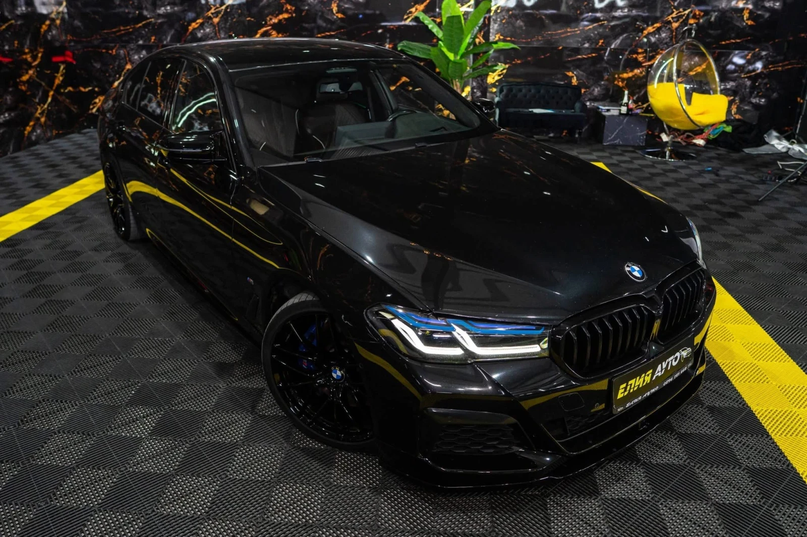 BMW 540 D XDRIVE FULL M BLACK LINE LED H&K ЛИЗИНГ 100%, снимка 5 - Автомобили и джипове - 53912968