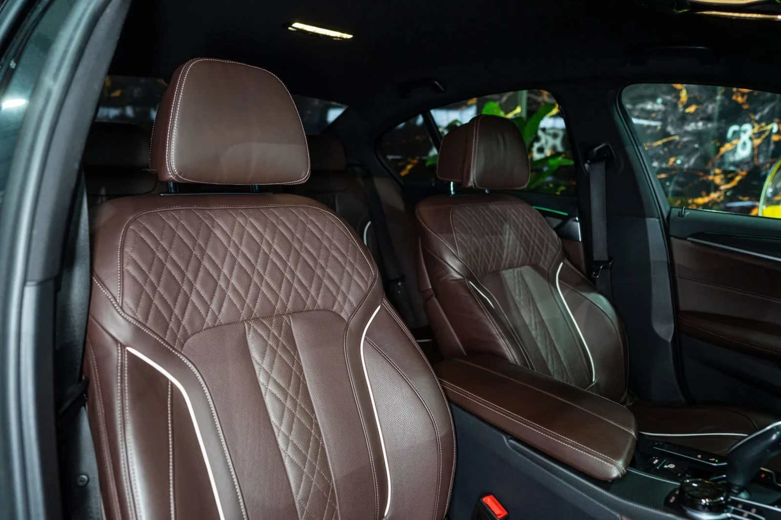 BMW 540 D XDRIVE FULL M BLACK LINE LED H&K ЛИЗИНГ 100%, снимка 14 - Автомобили и джипове - 53912968