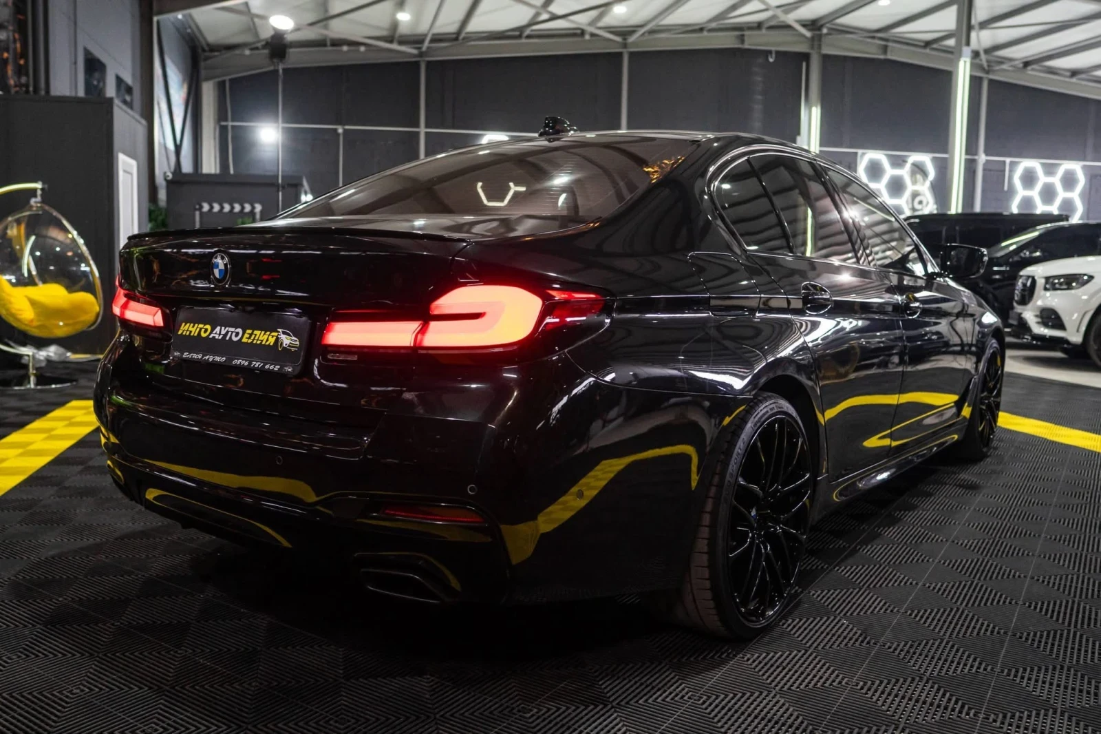 BMW 540 D XDRIVE FULL M BLACK LINE LED H&K ЛИЗИНГ 100%, снимка 10 - Автомобили и джипове - 53912968