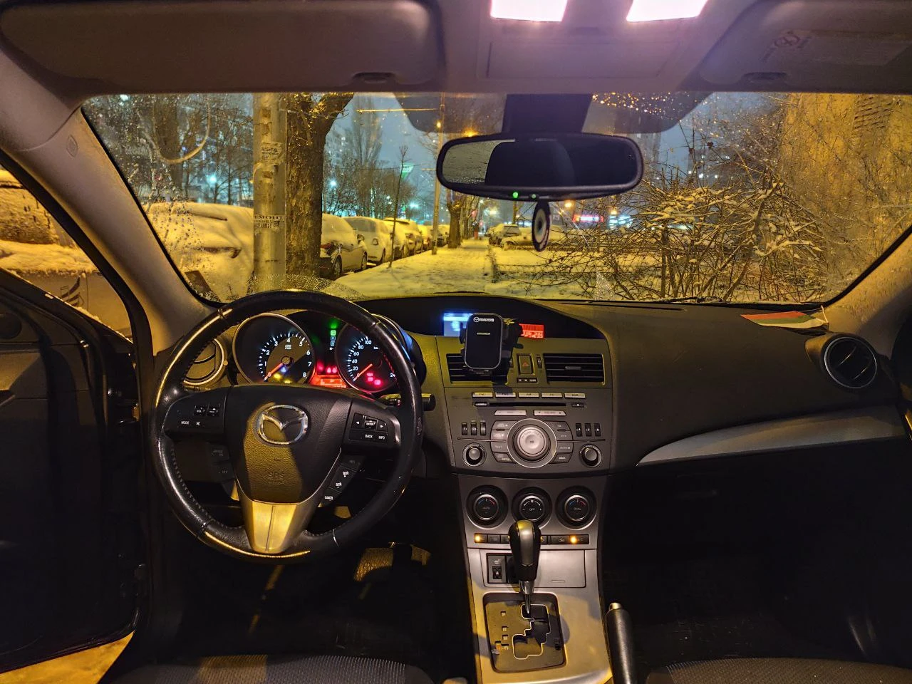 Mazda 3 Спешно се продава, без проблеми, снимка 8 - Автомобили и джипове - 53985537