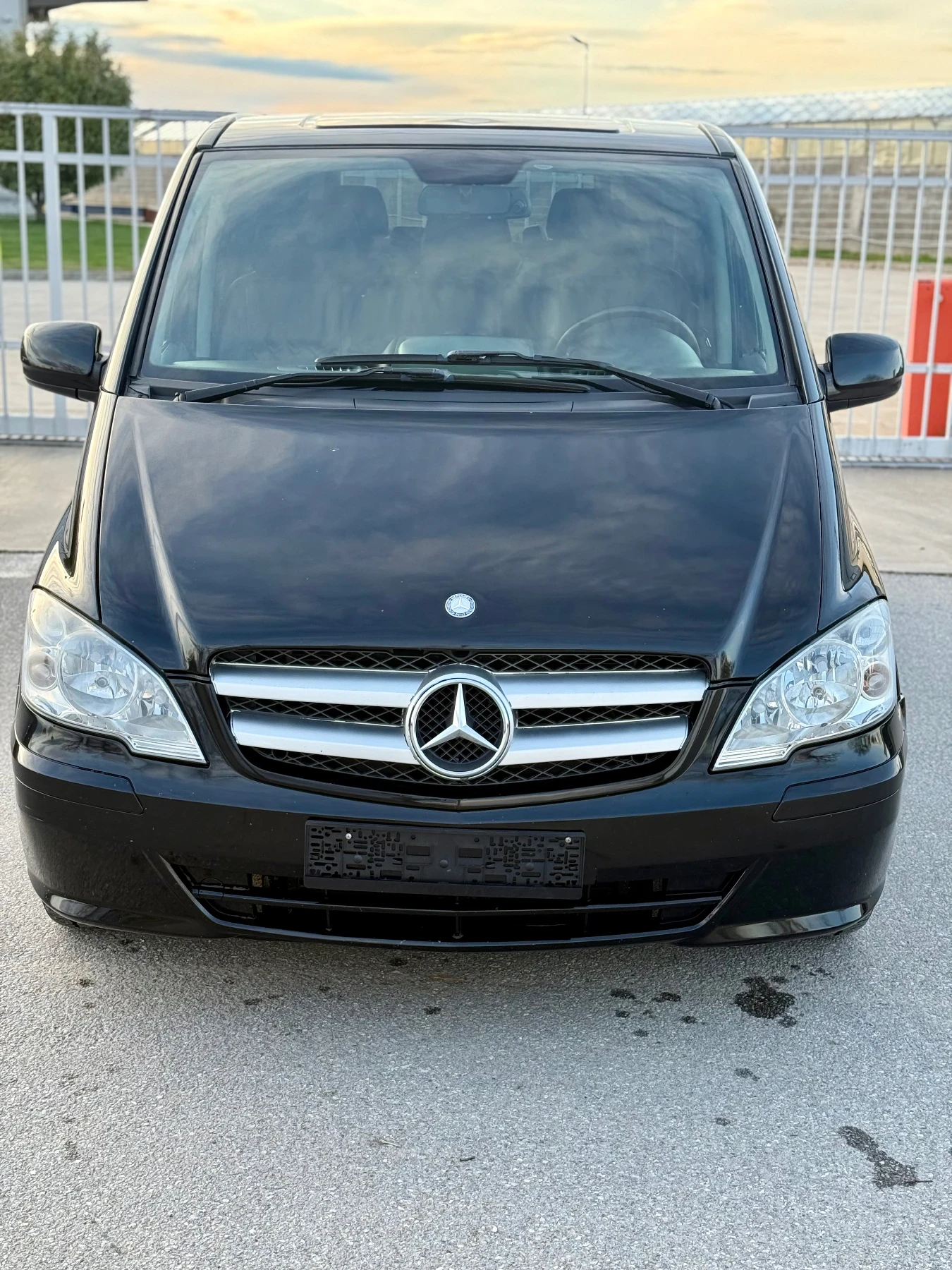 Mercedes-Benz Viano EXTRA LONG/ 2.2CDI/ OM646/ 8+ 1/ КОЖА/NAVI/CAMERA, снимка 2 - Автомобили и джипове - 54009758