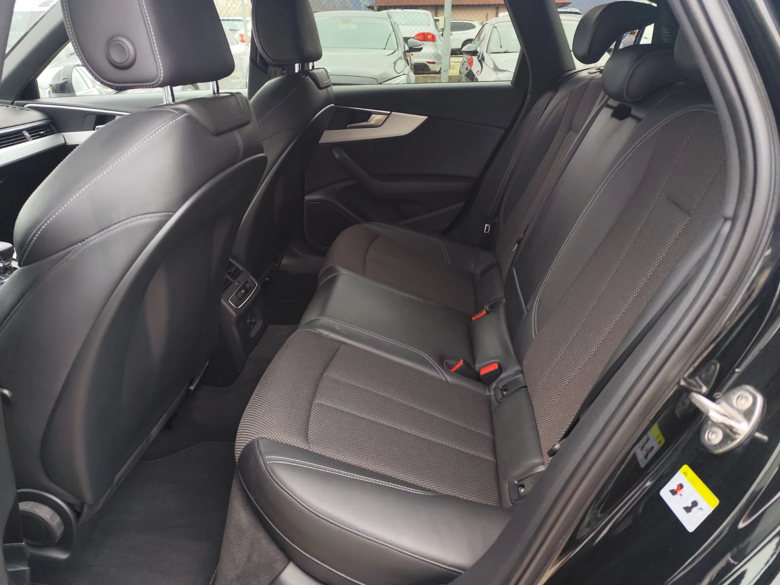 Audi A4 2.0  Quattro, снимка 16 - Автомобили и джипове - 54057342