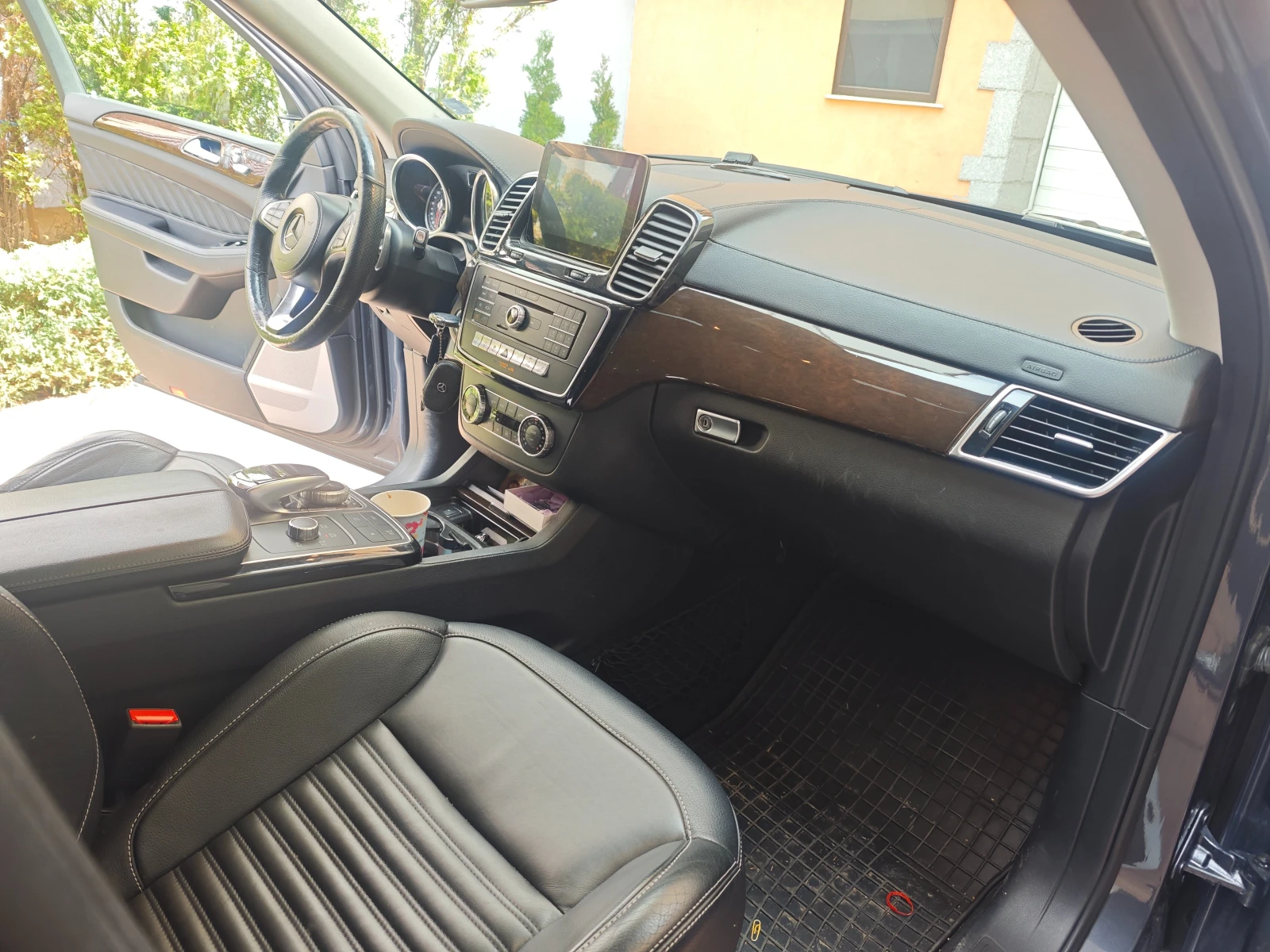 Mercedes-Benz GLS 350 AMG Night-Paket, снимка 8 - Автомобили и джипове - 54194276