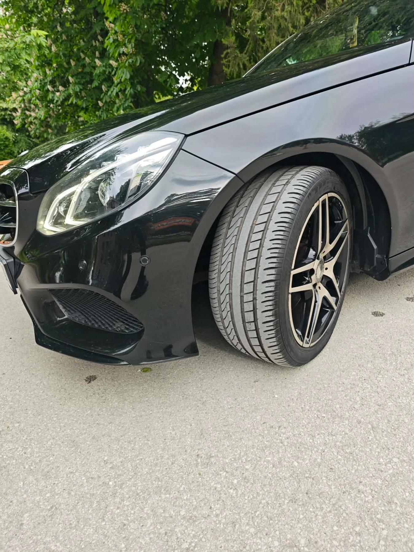 Mercedes-Benz E 220 AMG пакет, снимка 5 - Автомобили и джипове - 54569224