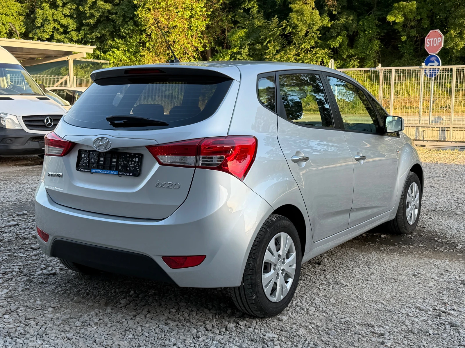 Hyundai Ix20 1.4BENZIN* TOP* KLIMATRONIK* 105000KM* EVRO5, снимка 4 - Автомобили и джипове - 54717612