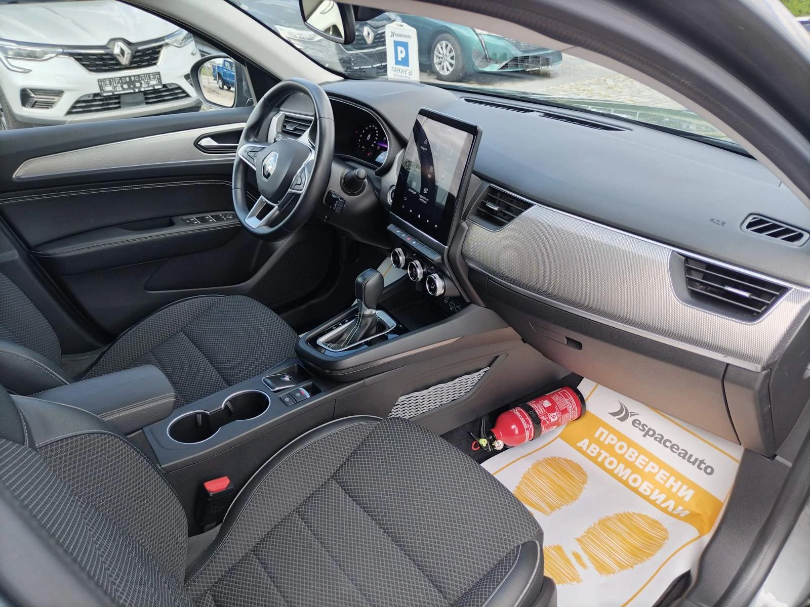 Renault Arkana 1.3Tce/140К.с./TECHNO, снимка 14 - Автомобили и джипове - 54788111