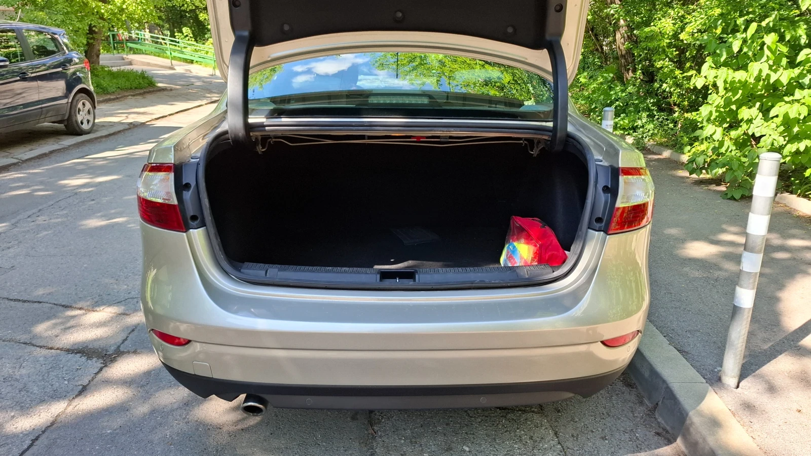Renault Fluence | Mobile.bg � ����������� 4