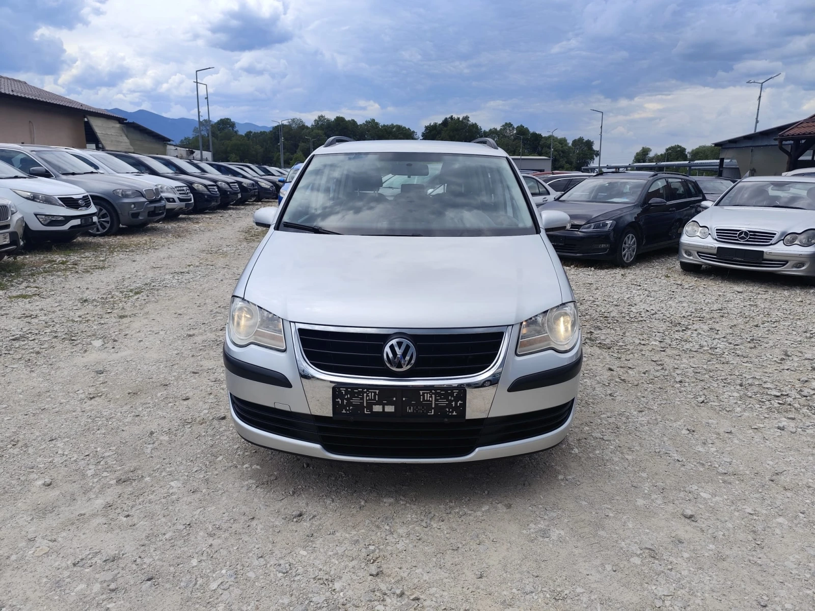 VW Touran 1.9 дизел 90 кс.111657 кл., снимка 2 - Автомобили и джипове - 55208108