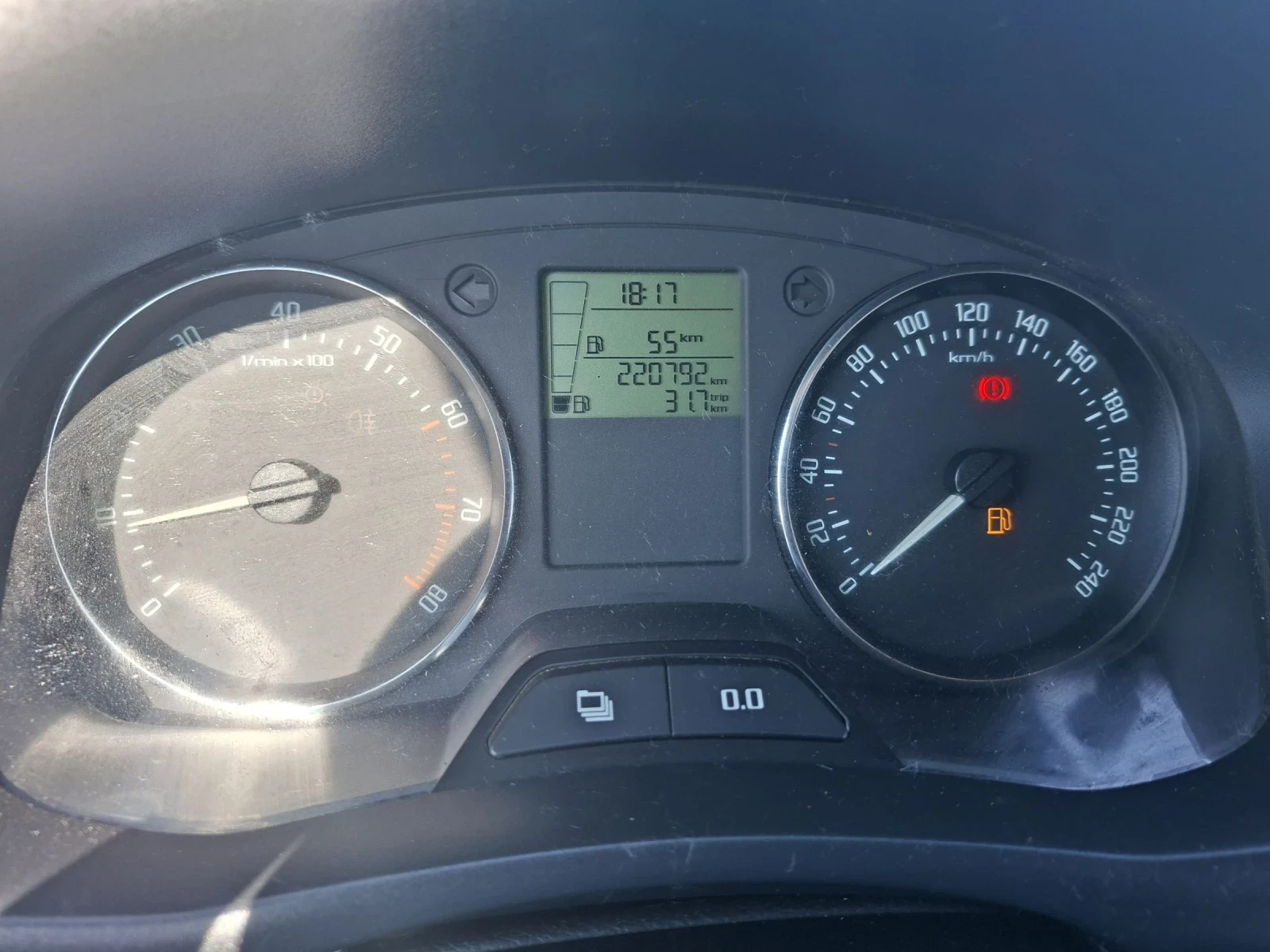 Skoda Fabia 1.2 benz, снимка 9 - Автомобили и джипове - 55470973