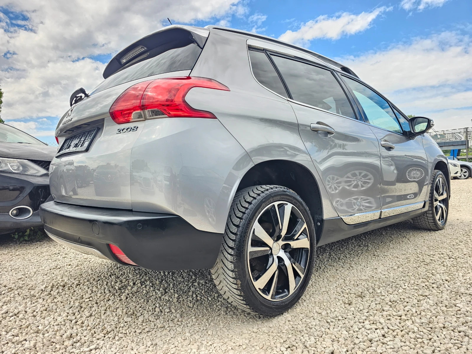 Peugeot 2008 1.6HDI, 100к.с., Allure , снимка 4 - Автомобили и джипове - 55732358