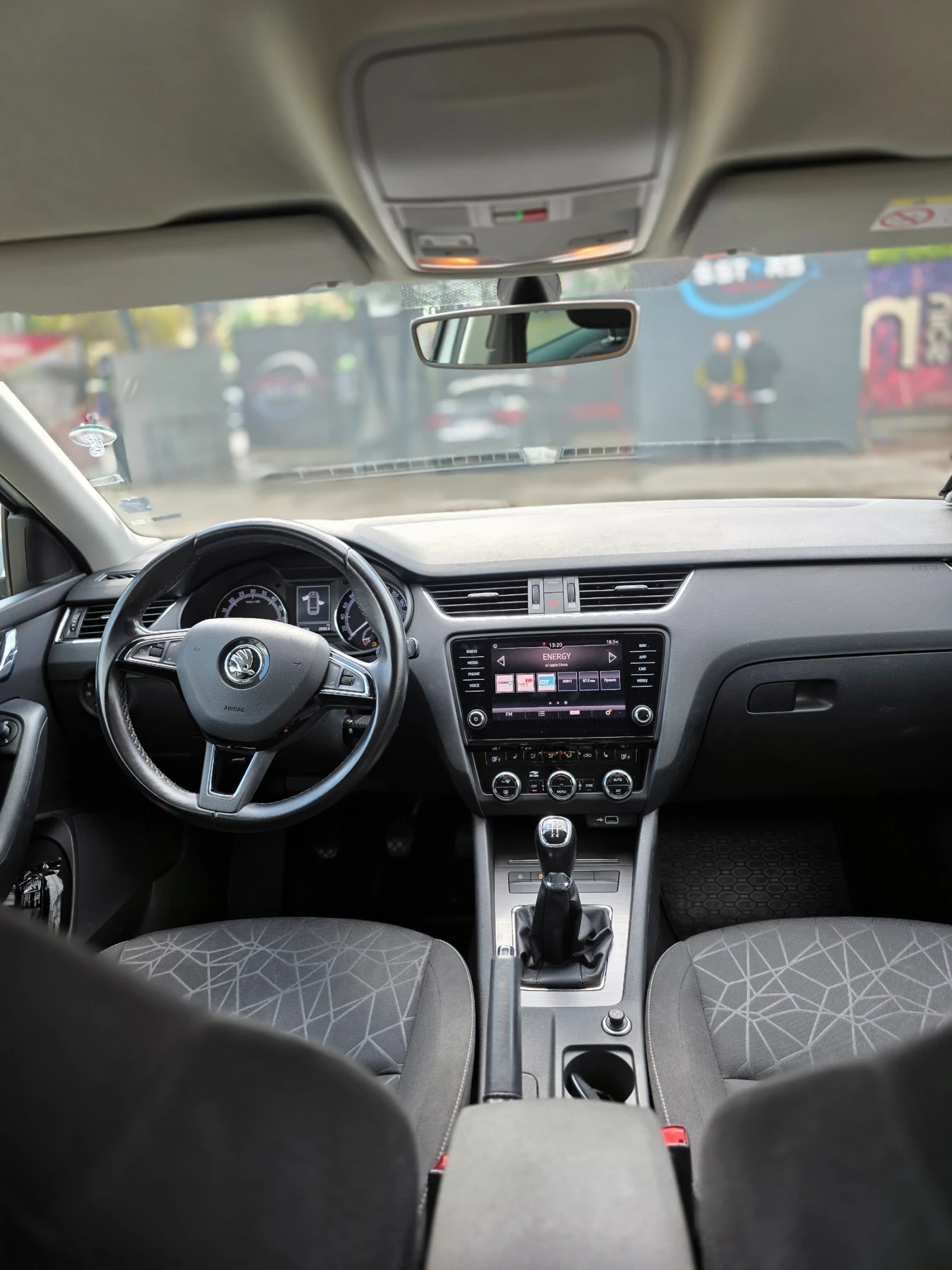 Skoda Octavia 1.6 TDI, снимка 12 - Автомобили и джипове - 55939632