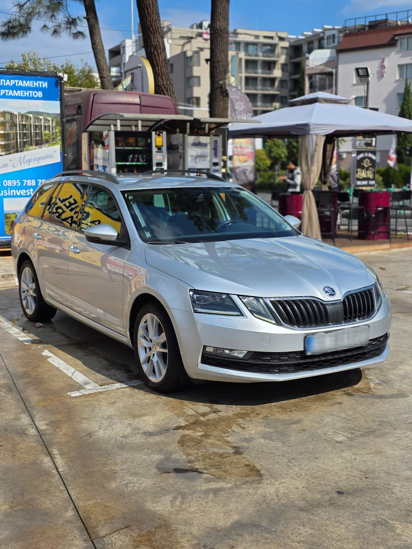 Skoda Octavia 1.6 TDI, снимка 3 - Автомобили и джипове - 55939632