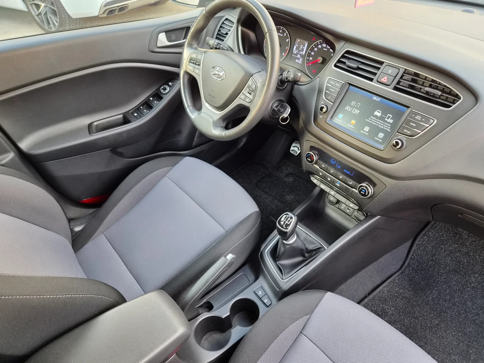 Hyundai I20 Active 1.0 T-GDI 100ps Fece, снимка 17 - Автомобили и джипове - 55968622