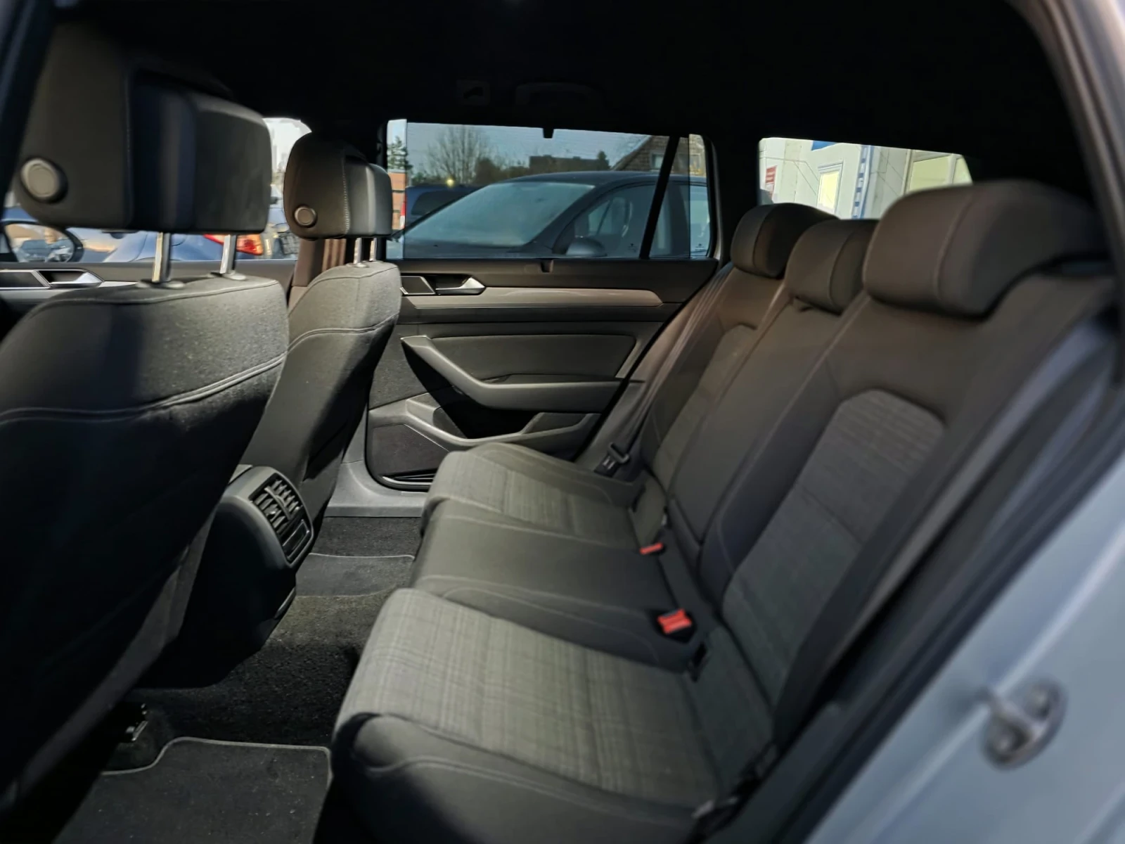 VW Passat 0897852705 , снимка 10 - Автомобили и джипове - 56051240
