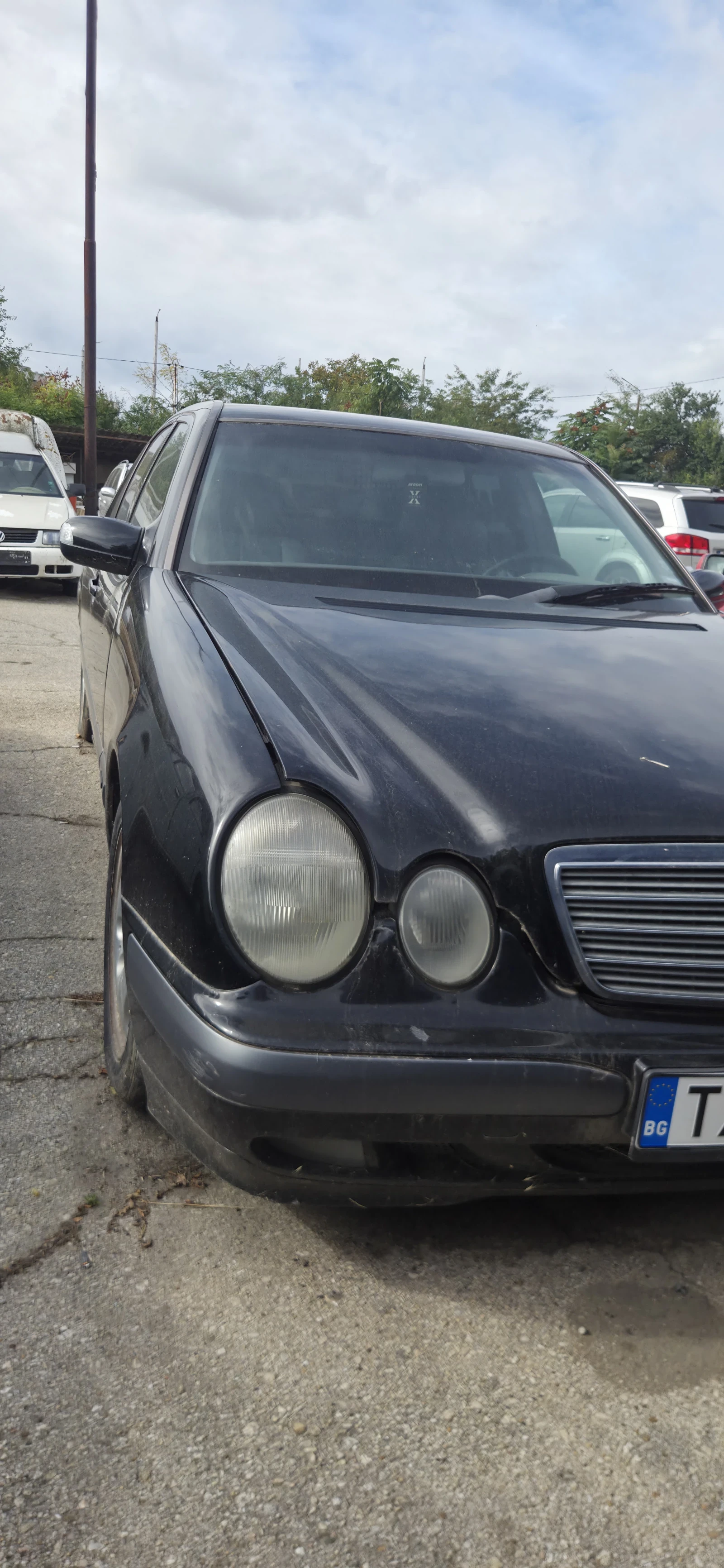 Mercedes-Benz E 240