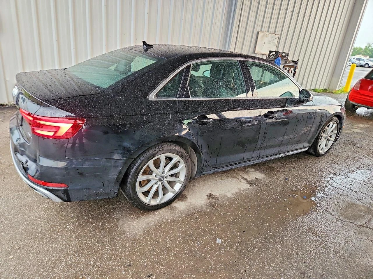 Audi A4 2.0l Premium, снимка 3 - Автомобили и джипове - 56349391