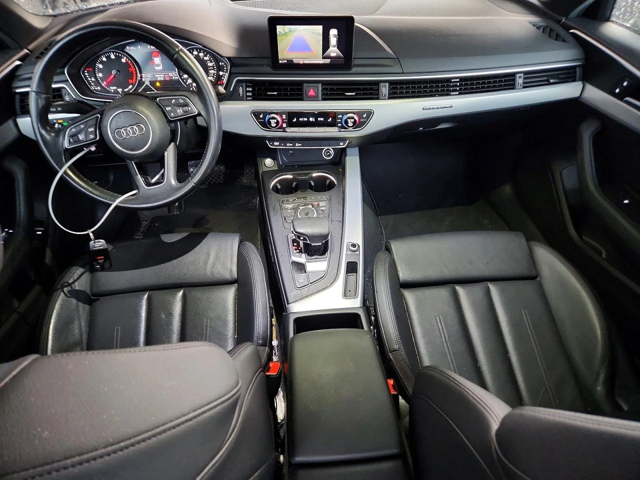 Audi A4 2.0l Premium, снимка 8 - Автомобили и джипове - 56349391