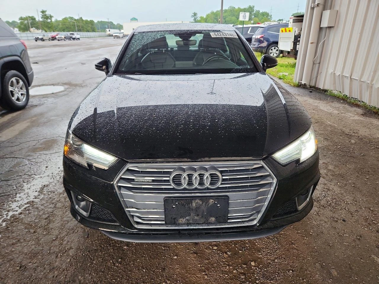 Audi A4 2.0l Premium, снимка 5 - Автомобили и джипове - 56349391